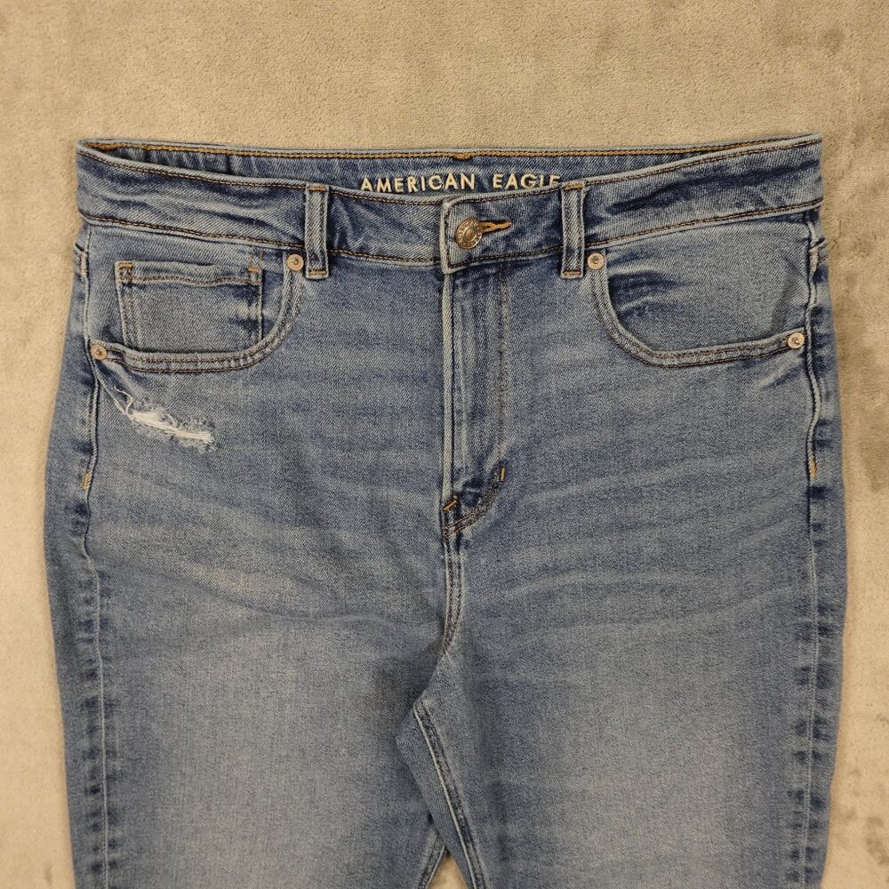 American Eagle Mom Jeans Stretch – Women’s Size‎ 12 Regular Light Wash Blue - Picture 2 of 13